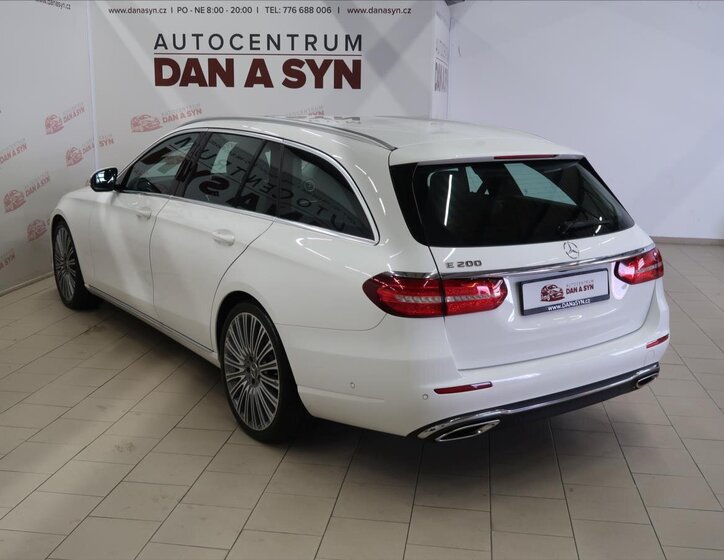 Mercedes-Benz Třídy E Kombi 2,0 l 135 kw