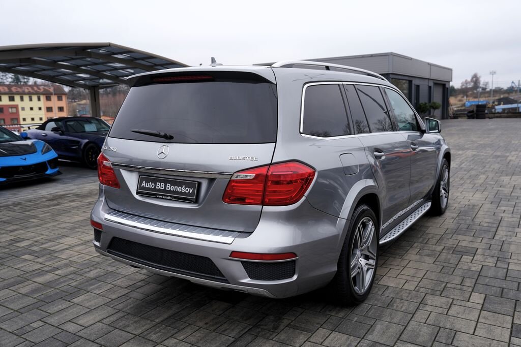 Mercedes-Benz GL SUV 3,0 l 190 kw