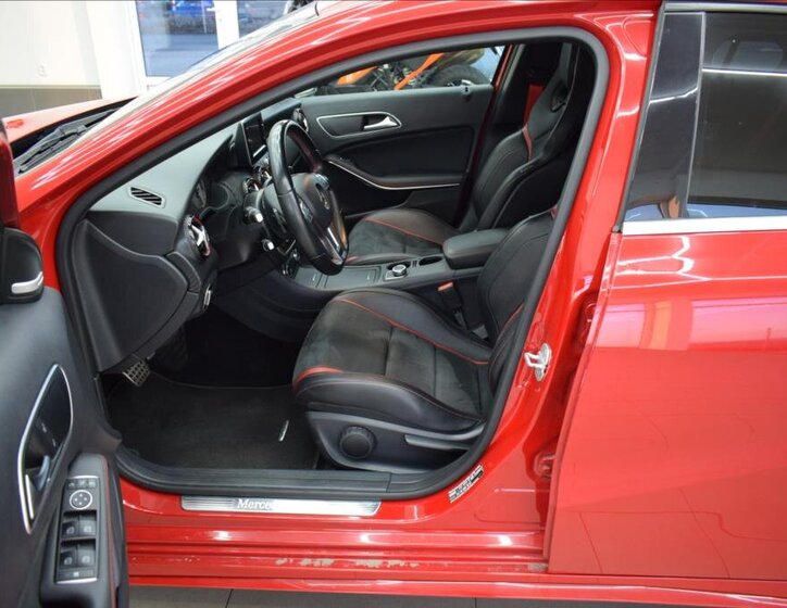 Mercedes-Benz Třídy A Hatchback 2,0 l 155 kw