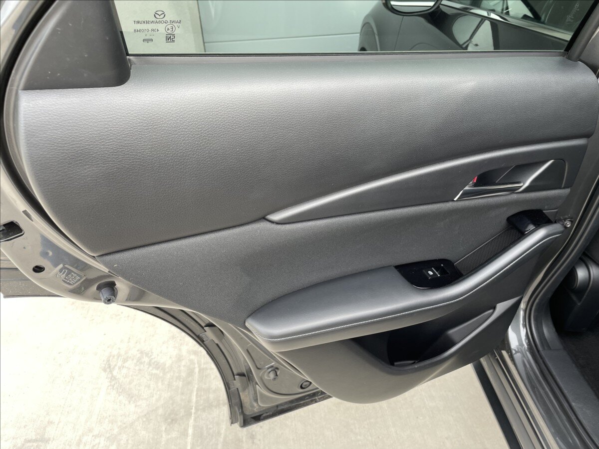 Mazda CX-30 Kombi 2,0 l 137 kw