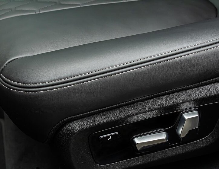 BMW X7 SUV / Terénní 3,0 l 250 kw