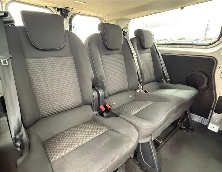 Ford Transit Custom Kombi 2,0 l 96 kw