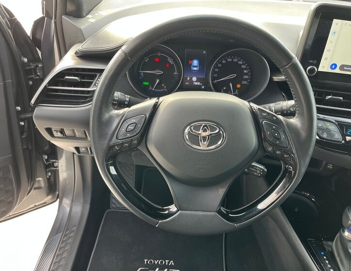 Toyota C-HR 24