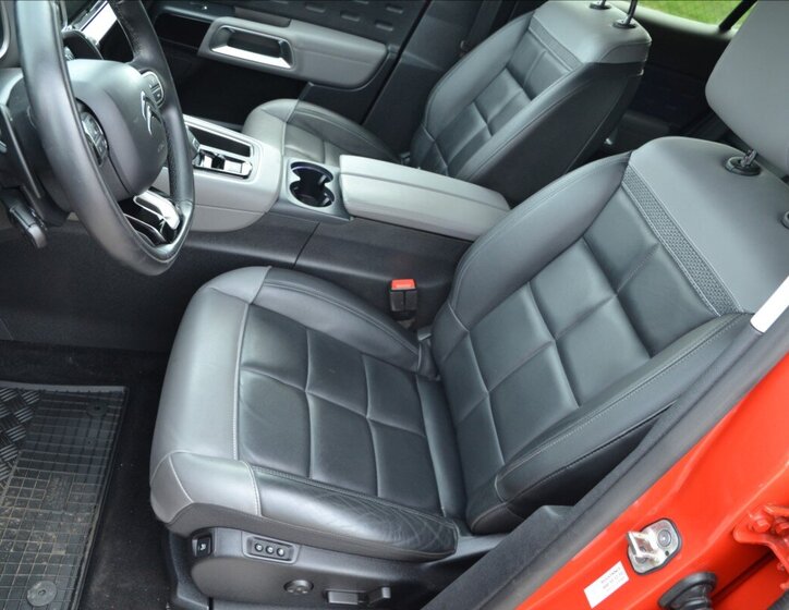 Citroën C5 Aircross SUV / Terénní 1,6 l 133 kw