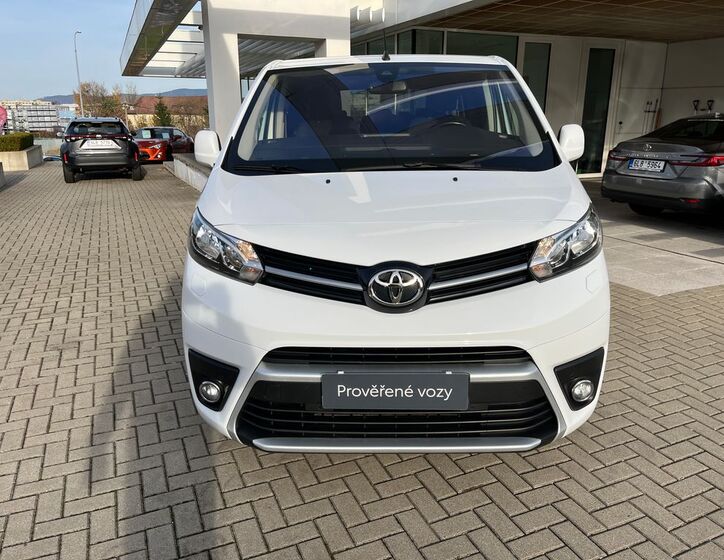 Toyota ProAce Verso 9