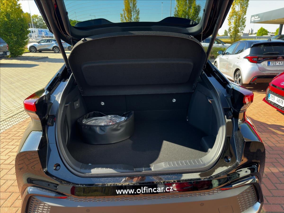 Toyota C-HR Hatchback 2,0 l 111 kw