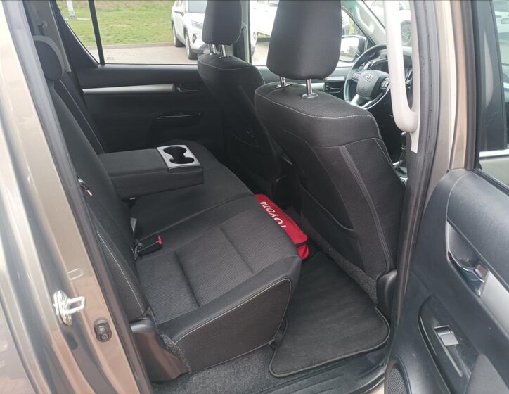 Toyota Hilux Pick-up 2,4 l 110 kw