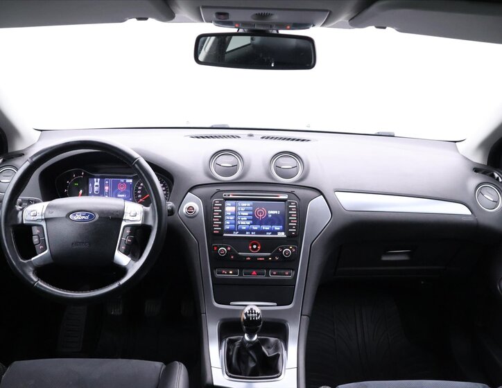 Ford Mondeo Kombi 2,0 l 120 kw