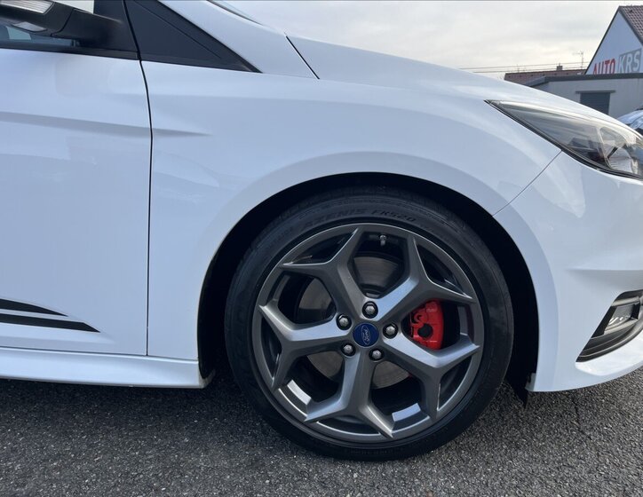 Ford Focus Hatchback 2,0 l 184 kw