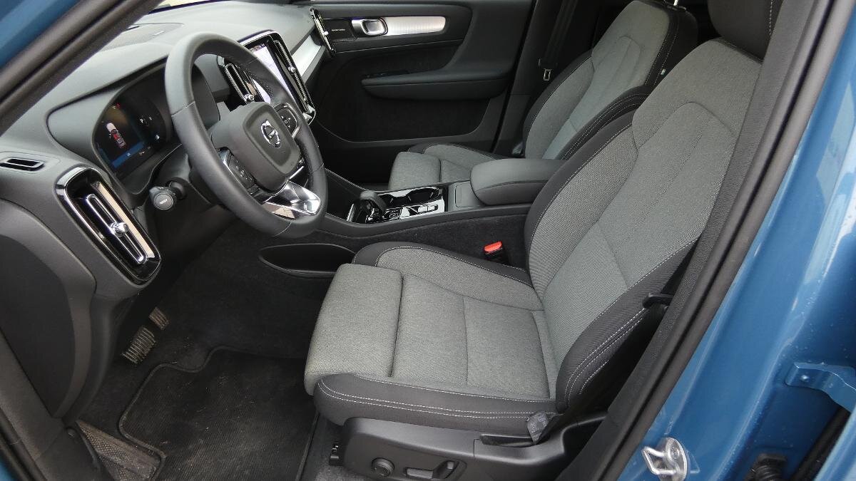 Volvo XC40 SUV / Terénní 2,0 l 120 kw