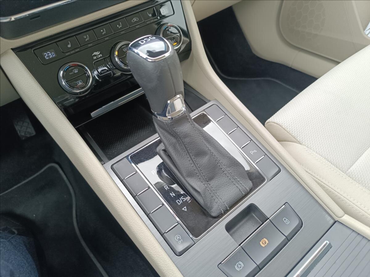 Škoda Superb Liftback 2,0 l 110 kw