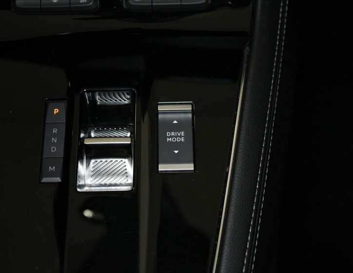 Opel Grandland SUV 1,5 l 96 kw