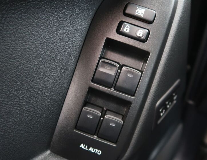 Toyota Land Cruiser 23