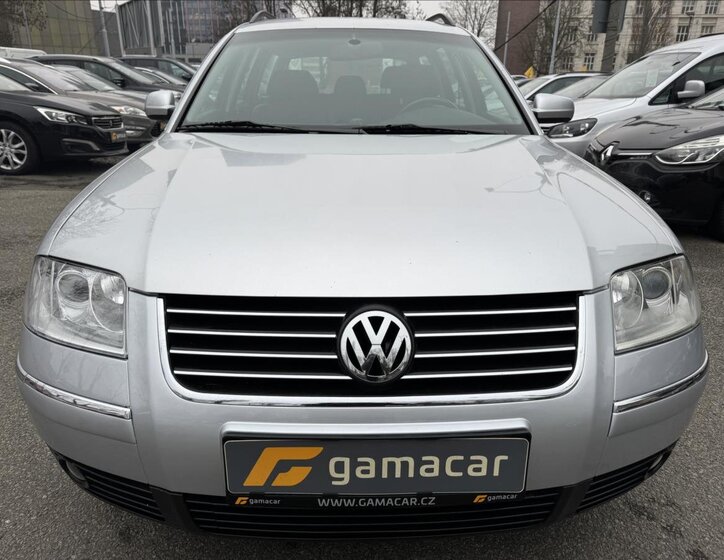 Volkswagen Passat 1
