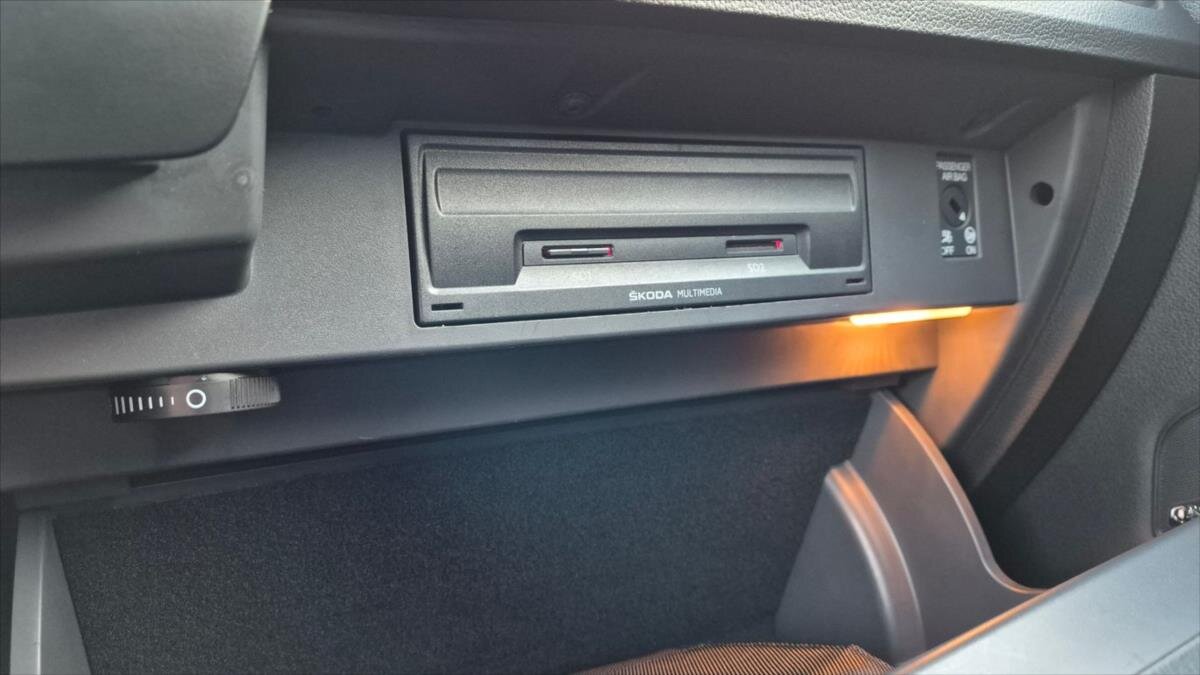 Škoda Superb Kombi 2,0 l 110 kw