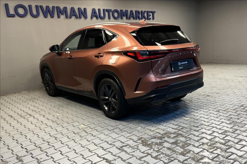 Lexus NX 450h plus