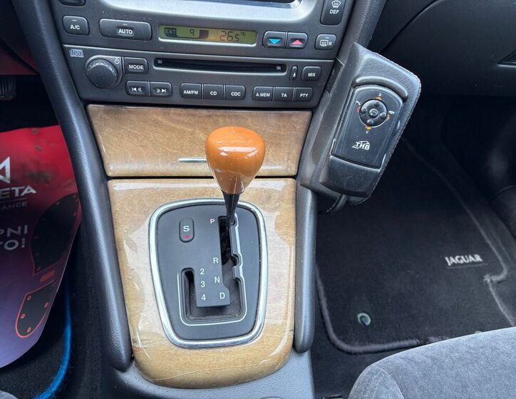 Jaguar X-Type Sedan 2,1 l 115 kw