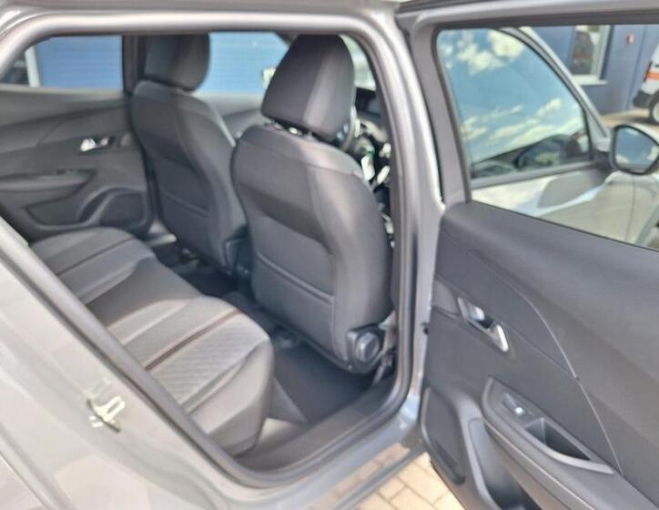 Peugeot 2008 SUV 1,2 l 74 kw