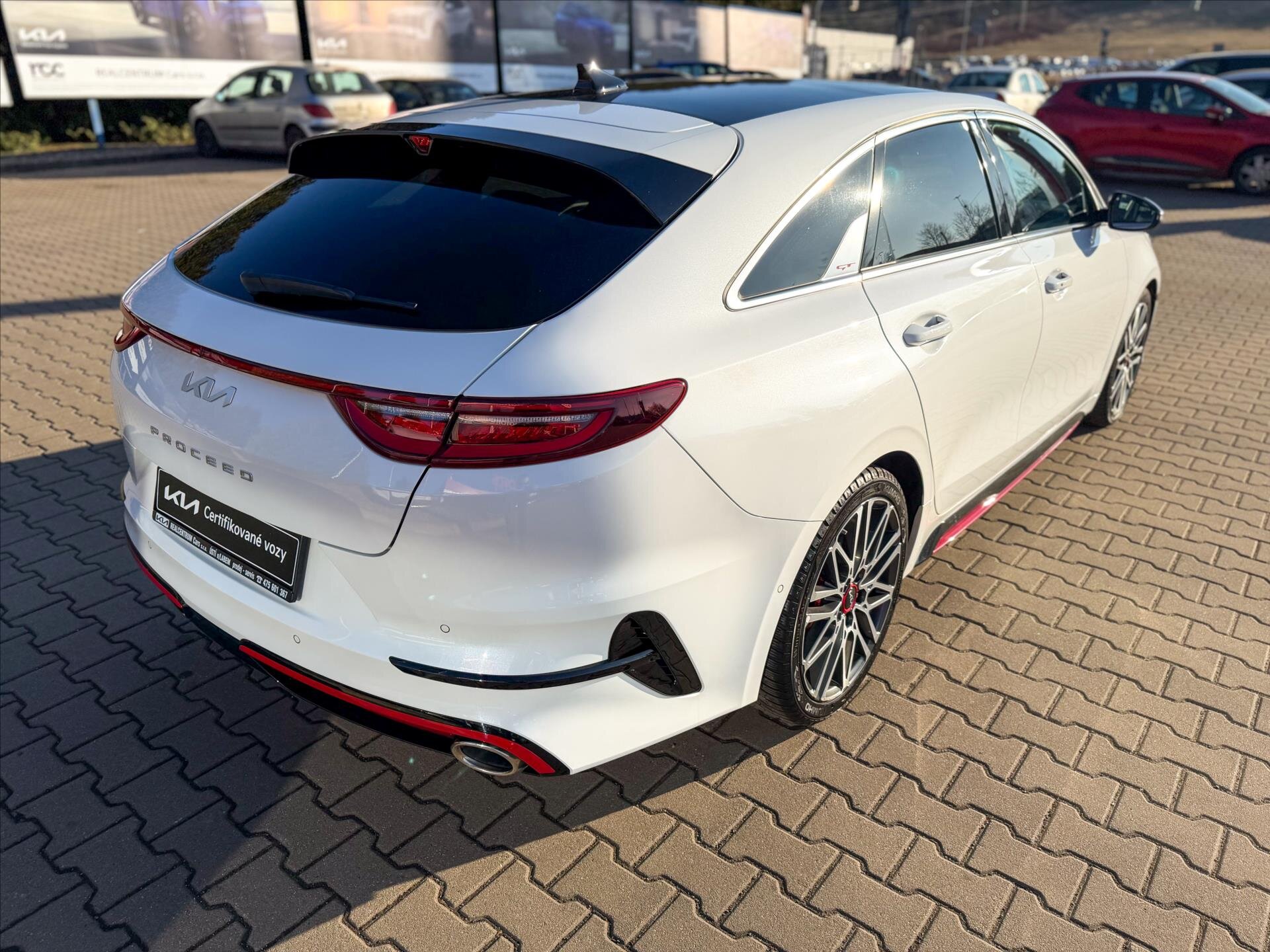 KIA ProCeed Liftback 1,6 l 150 kw