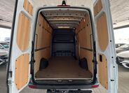 Mercedes-Benz Sprinter 16