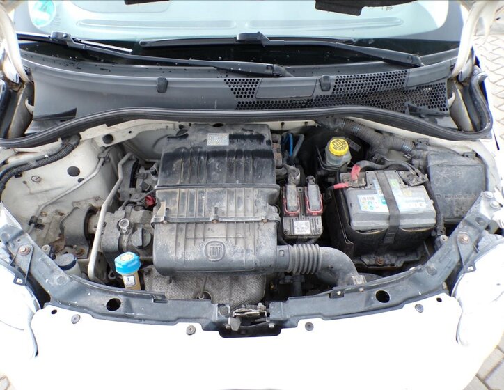 Fiat 500 Hatchback 1,2 l 51 kw