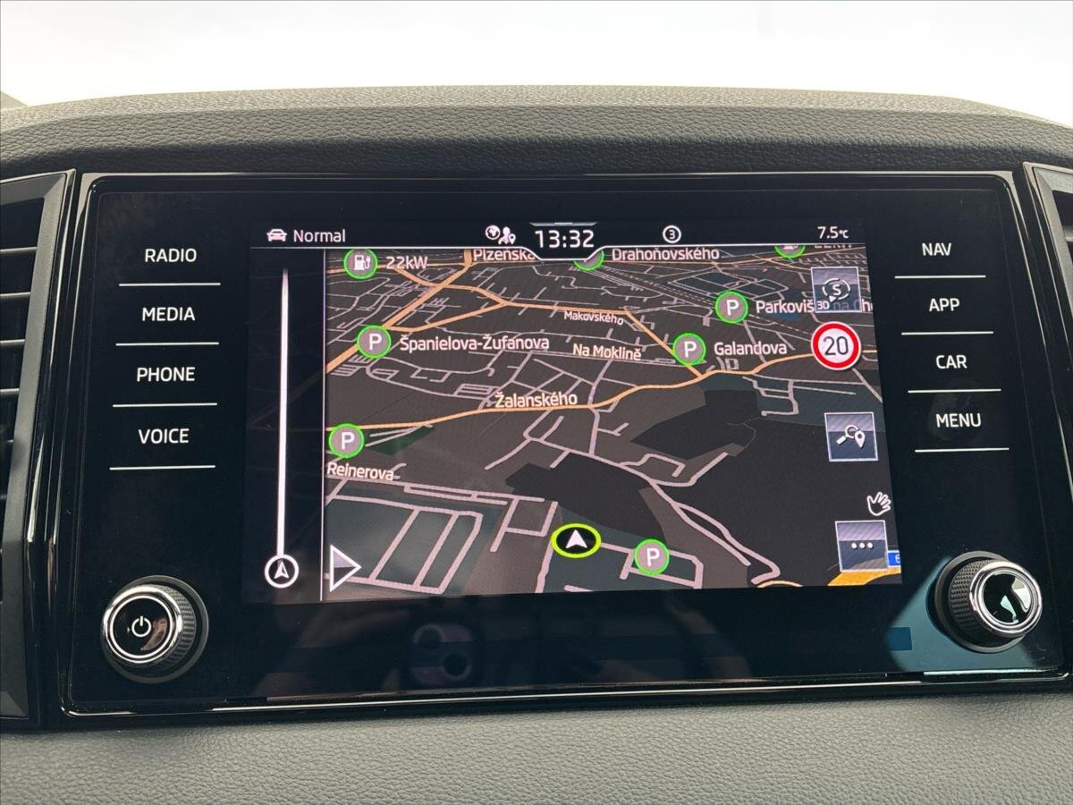 Škoda Karoq SUV / Terénní 1,5 l 110 kw