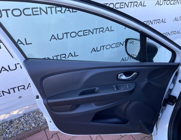 Renault Clio Kombi 1,1 l 54 kw