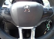 Peugeot 2008 Kombi 1,2 l 61 kw