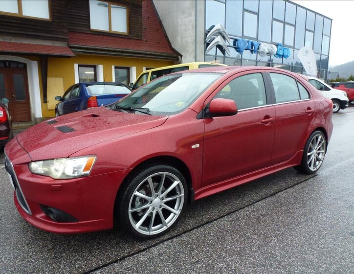 Mitsubishi Lancer Hatchback 2,0 l 217 kw