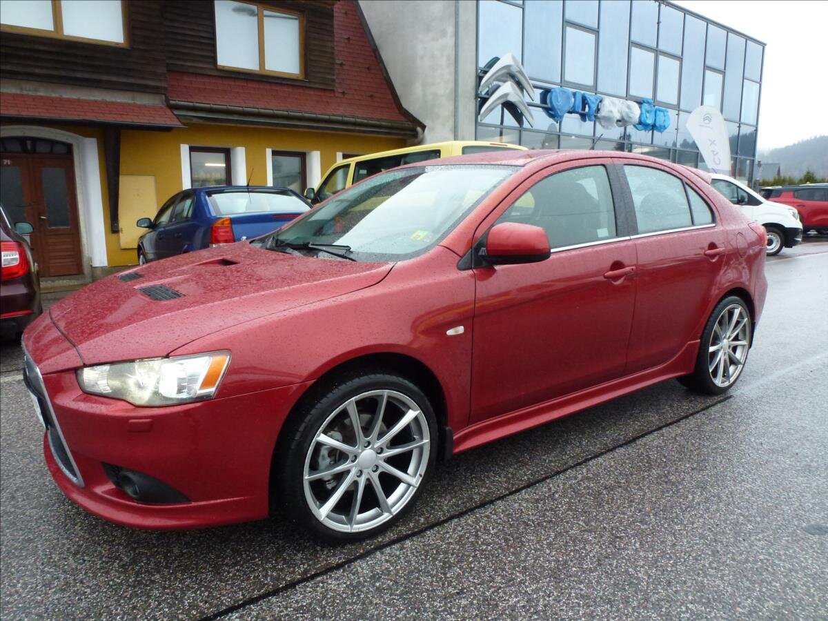 Mitsubishi Lancer Hatchback 2,0 l 217 kw