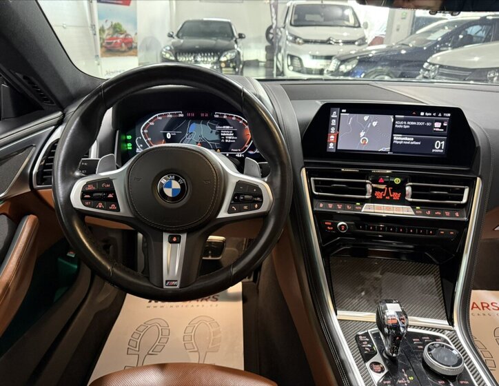 BMW Řada 8 Sedan / Limuzína 3,0 l 250 kw