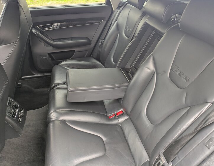 Audi RS6 Kombi 5,0 l 426 kw