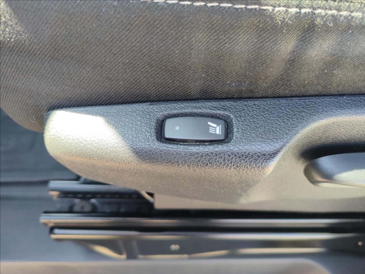 Renault Trafic Skříň 2,0 l 107 kw