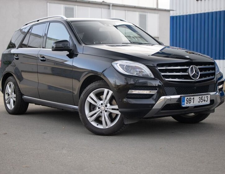 Mercedes-Benz Třídy M SUV / Terénní 3,5 l 225 kw