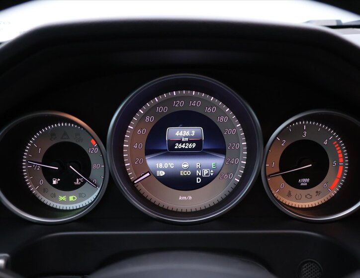 Mercedes-Benz Třídy E 20