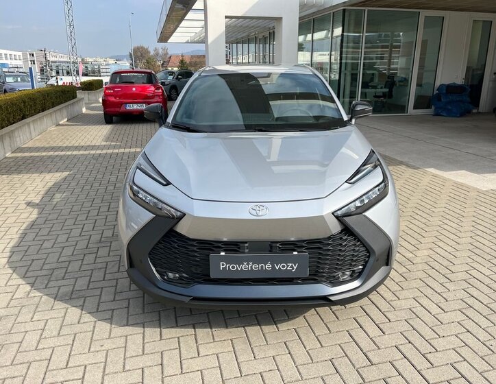 Toyota C-HR SUV / Terénní 2,0 l 112 kw