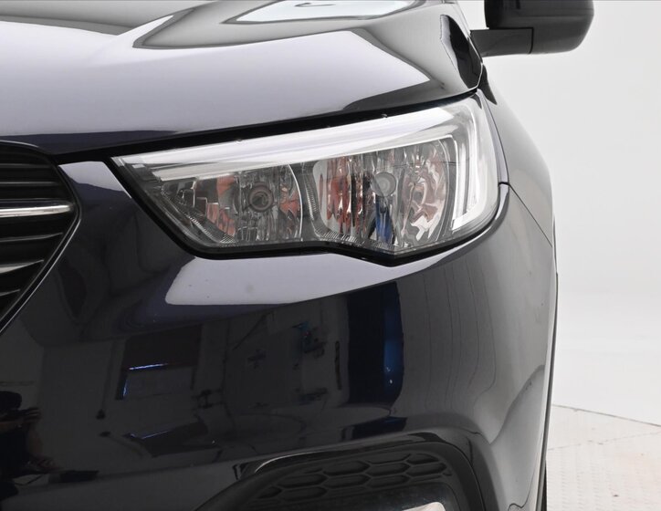 Opel Grandland X SUV 1,6 l 88 kw