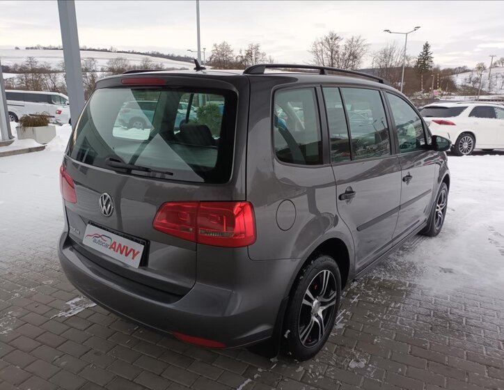 Volkswagen Touran MPV 1,2 l 77 kw