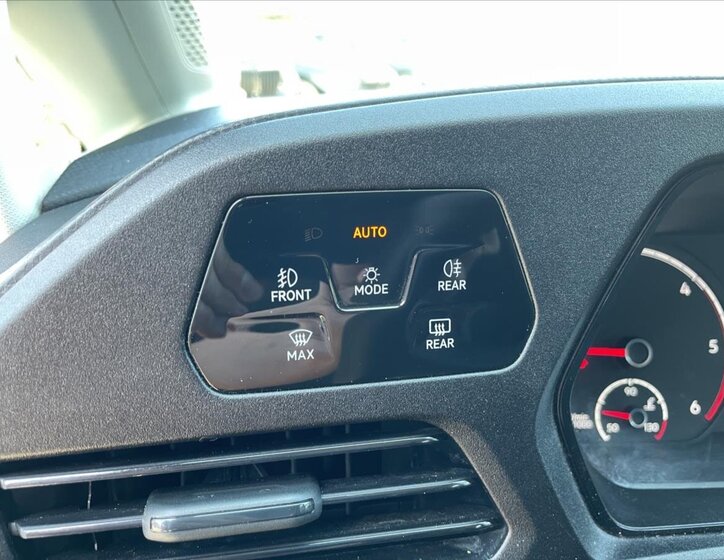 Volkswagen Caddy Skříň 2,0 l 75 kw