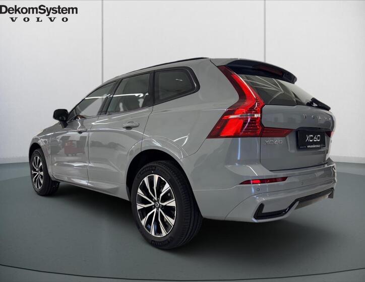 Volvo XC60 4