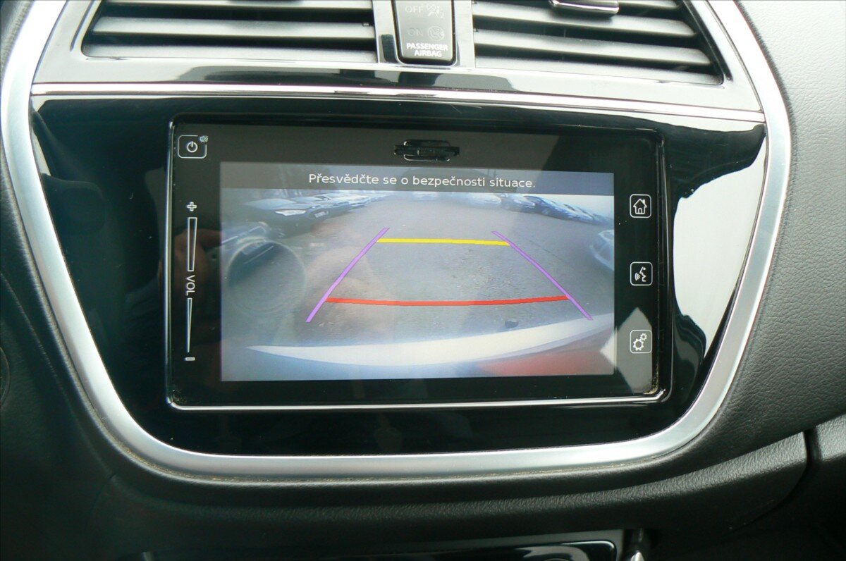 Suzuki SX4 S-Cross SUV / Terénní 1,4 l 103 kw