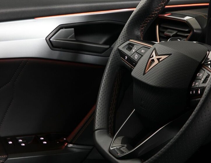 Cupra Formentor SUV / Terénní 2,0 l 140 kw