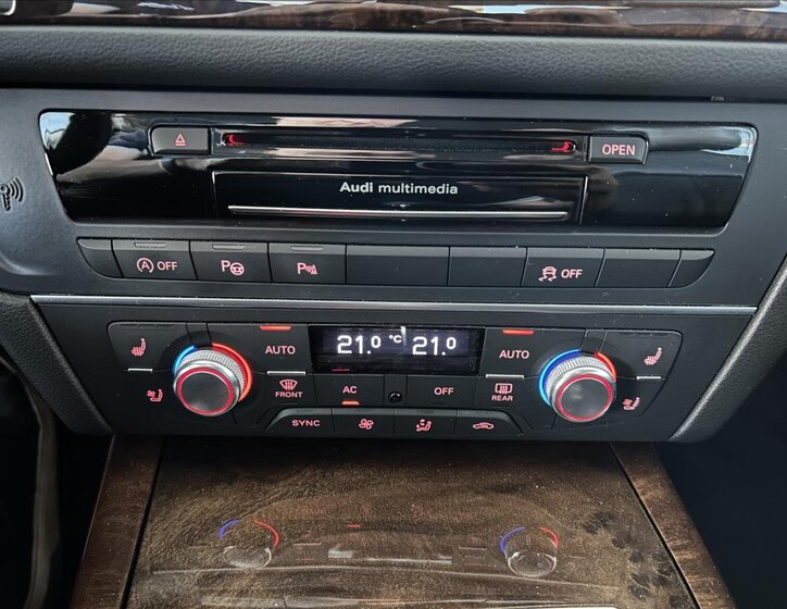 Audi A6 Sedan / Limuzína 3,0 l 230 kw