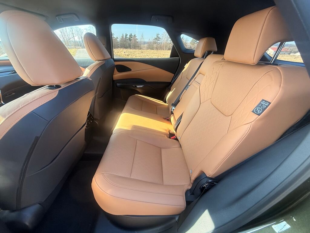 Lexus RX 450 SUV 2,5 l 136 kw