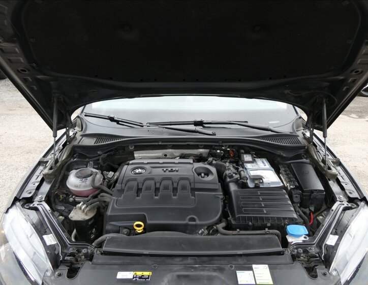 Škoda Superb Kombi 1,6 l 88 kw