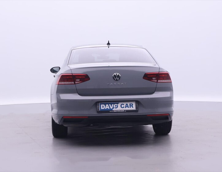 Volkswagen Passat Sedan / Limuzína 1,5 l 110 kw