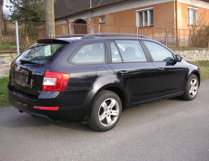 Škoda Octavia Kombi 2,0 l 110 kw