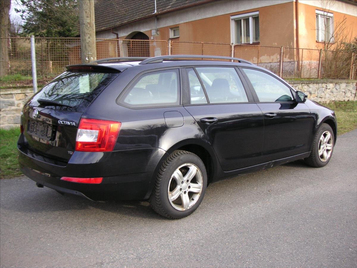 Škoda Octavia Kombi 2,0 l 110 kw