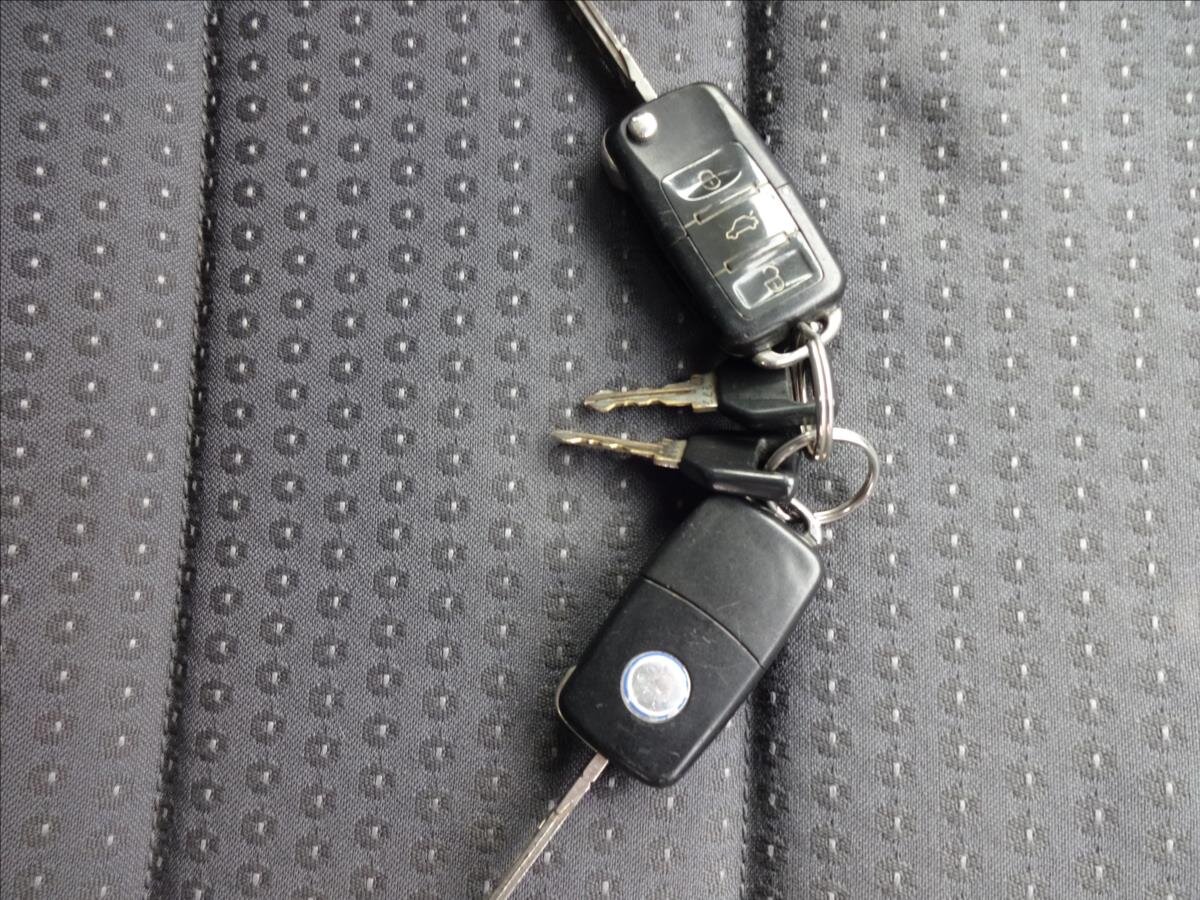 Volkswagen Touran Kombi 1,9 l 77 kw