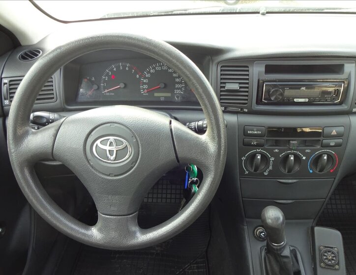 Toyota Corolla Hatchback 1,4 l 71 kw